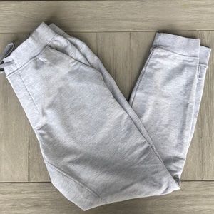 Lululemon gray jogger pants size M
